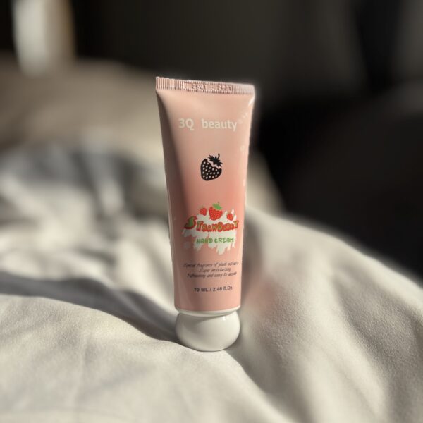 "3Q Beauty Strawberry Hand Cream"